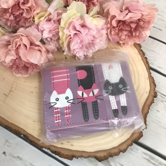 Vegan Leather Lavender Cat Wallet - Picture 6 of 6
